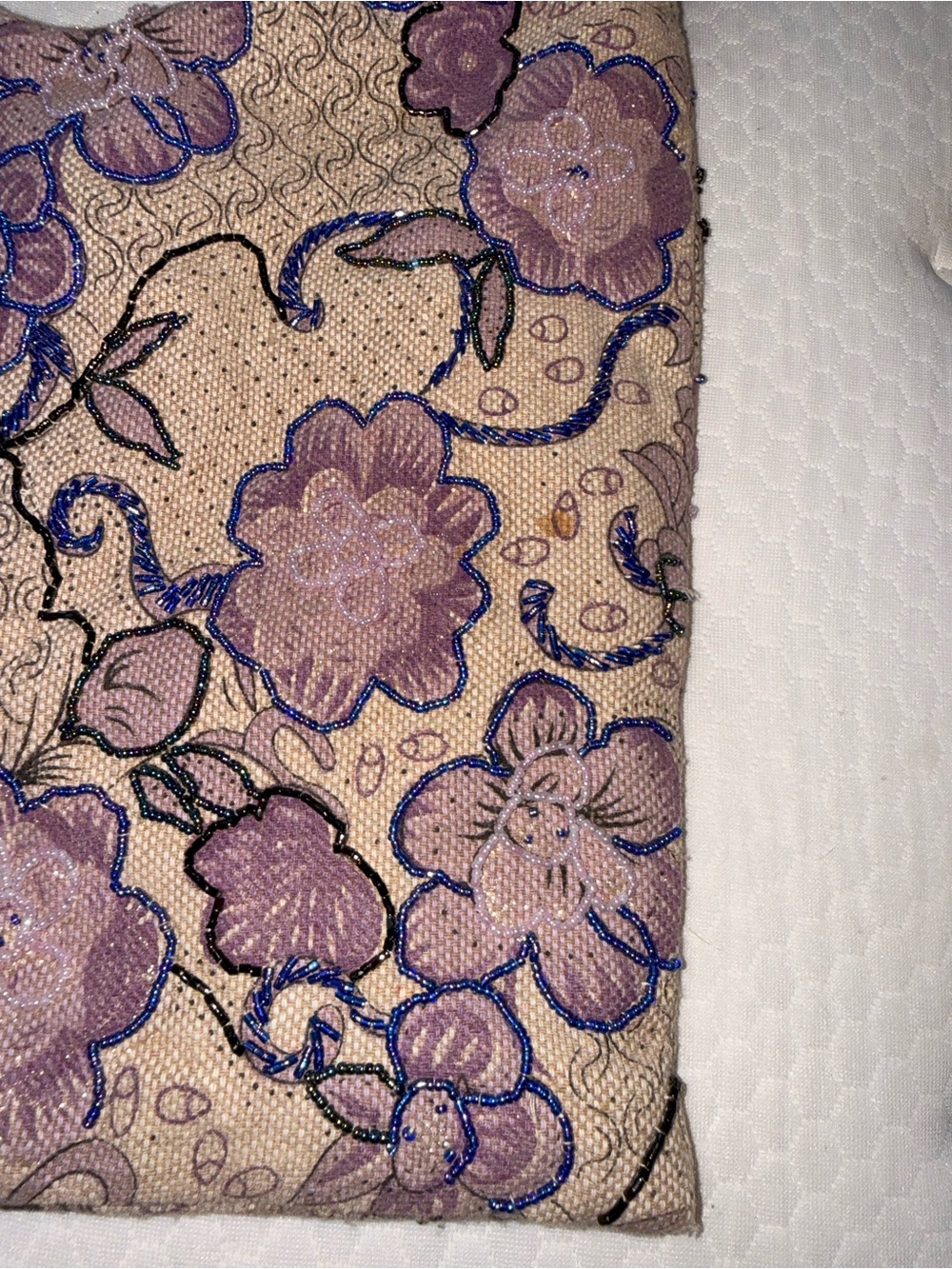 87. Embroidered Floral Shoulder Bag in Lavender and Beige - Picture 2 of 9